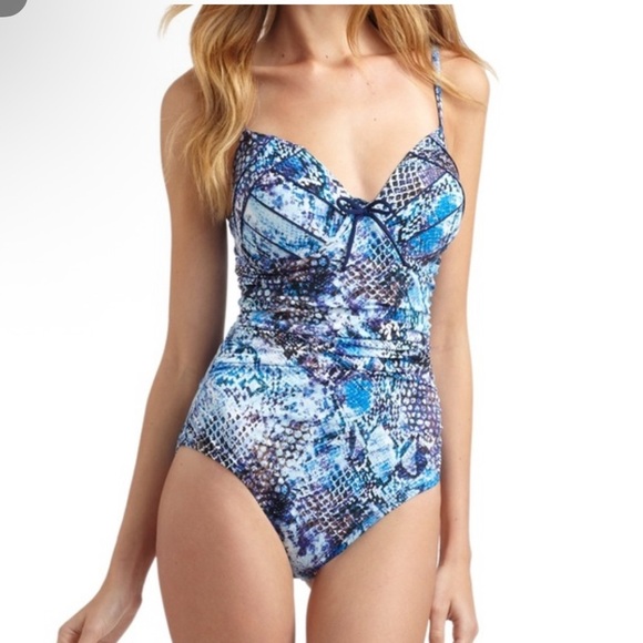 Spanx blue snake skin shaping one piece swimsuit size 6 cup size B/C - Picture 1 of 10